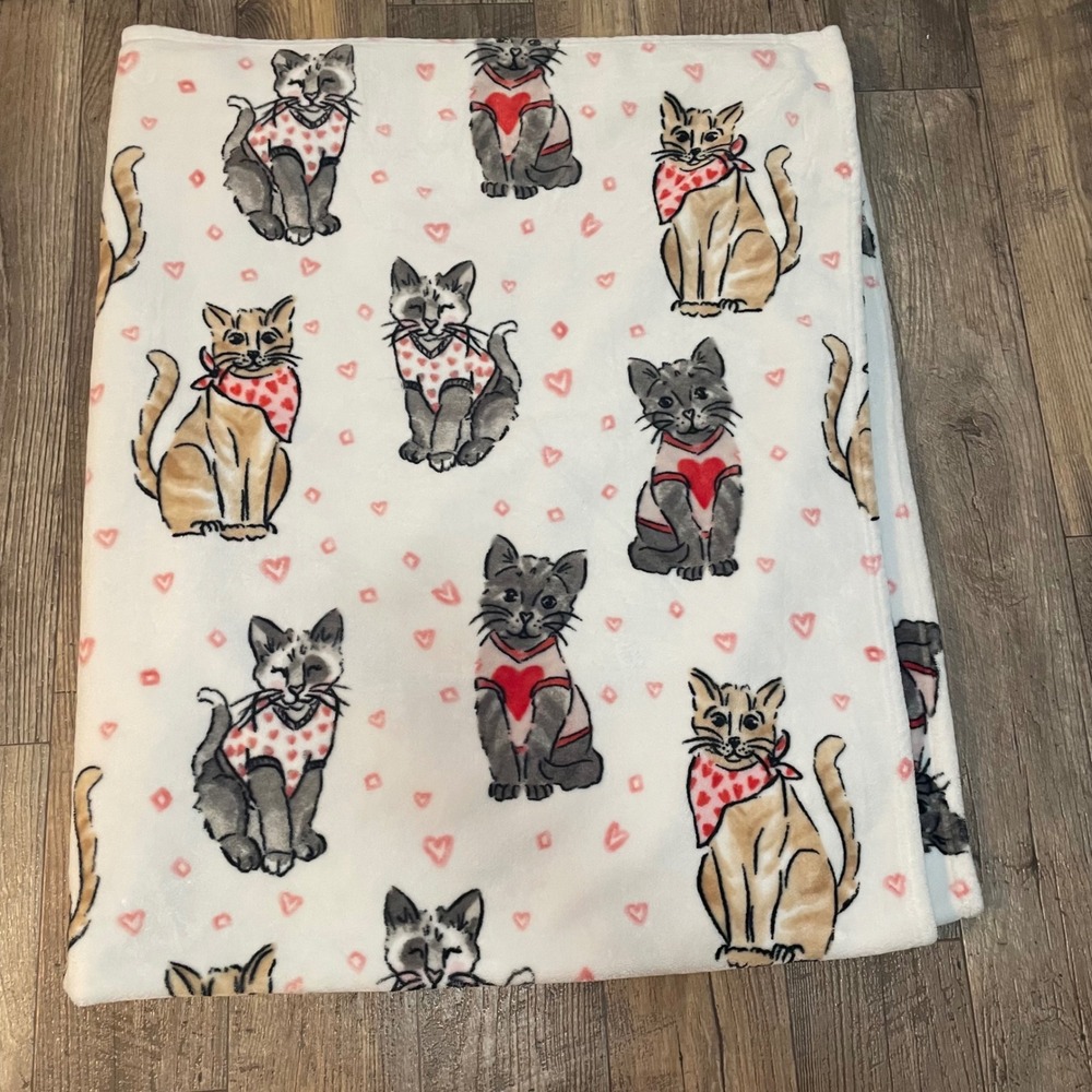 Cynthia Rowley Cat Heart‎ Fleece Plush Throw Blanket White Pink 58x70